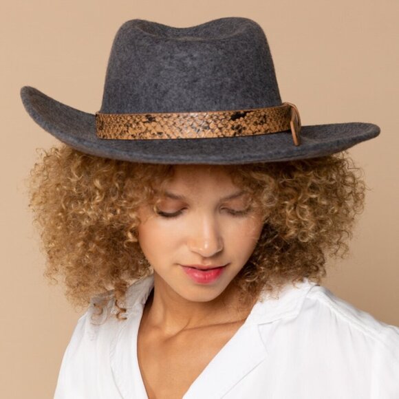 NWT POL Snakeskin Buckle Grey Wool Wide Brim Fedora Hat - Picture 1 of 6